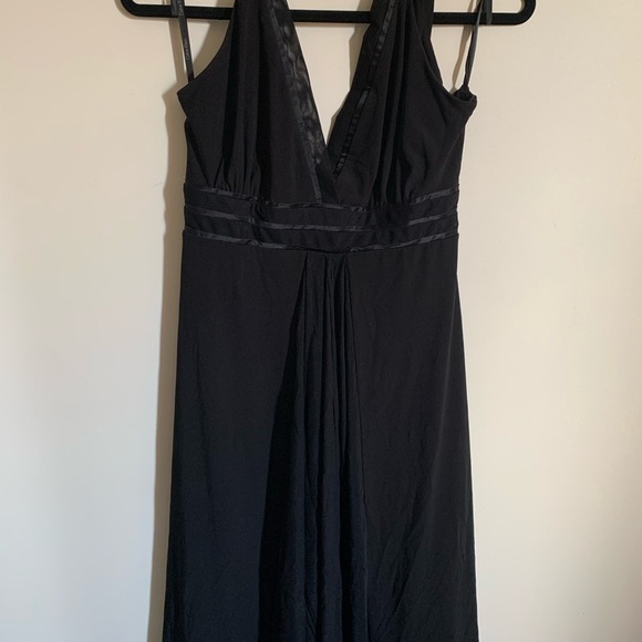 Elegant and chic Calvin Klein knee lenght evening dress size 6 - Picture 4 of 4